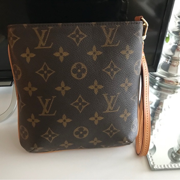 Louis Vuitton Monogram Partition Wristlet Pouch bag - Picture 3 of 5